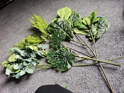 Buy & Sell Blackburn Blackburn with Darwen - Photos for mix fake leave stems