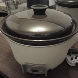 Slow cooker serves 2/4.
Comes with removable earthenware cook pot and lid. family size 2.5 litres
Ideal for caravan as well as kitchen use.
Very good clean condition still in box.
Cooks stews, casserole, etc.
Switch on and leave, ready to serve when you come home. ideal in winter.
£10 cash only, buyer to collect.
Please do not leave phone number requesting a call.
Please only message via Shpock email.
Re submitted due to time wasters.