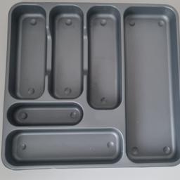 large cutlery tray Measures 39cm x 37.5cm approx

grey