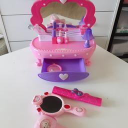 Toy Dressing Table With Accessories

FROM A PET/SMOKE FREE HOME

Used Condition But In Good Condition Please Refer To The Pictures Light Up Lamp & The Heart Button Comes With The Accessories In The Pictures. Needs New Batteries.

HAVE A LOOK AT MY OTHER STUFF FOR SALE

COLLECTION ONLY FROM POSTCODE THANK YOU