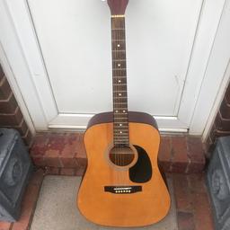 Acoustic guitar, good condition, easy to play, would deliver locally, phone 07545218805