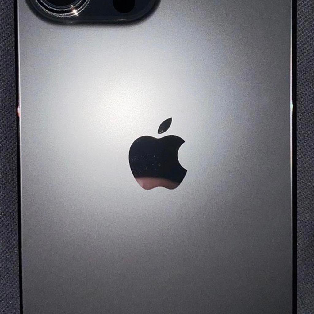 Apple iPhone 13 Pro Max 128GB
Wie neu, immer mit Hülle und Panzerglas benutzt
Batteriekapazität liegt bei 98%.

Enthalten
* Apple iPhone 13 Pro Max 128GB + OVP + Rechnung
* Apple iPhone 13 Pro Max Hüllen (4 Stück)

Privatverkauf: kein Rückgaberecht.

Festpreis.