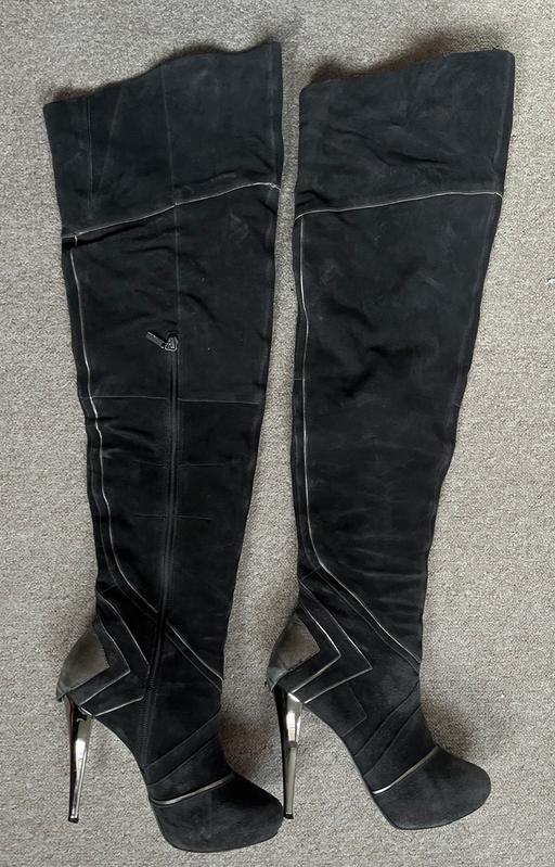 Buy & Sell South West London Norbury - South West London - Photos for Sued over knee boots River Island Size 40