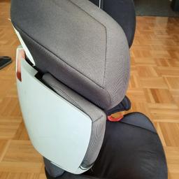 Rücksitzschutzmappe wird separat dazu verkauft.
Originalteil vom Autohändler.
Guter Zustand
10 Euro- Fixpreis