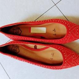 Red flat shoes, size 6 UK 39 Euro
New #valentine 