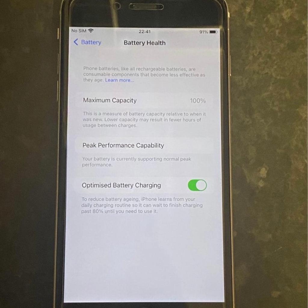 no Touch ID / front camera / speaker

Works on loud speaker

Back camera shows but shaking rattling noise

100% battery health condition

Space grey

128gb storage

Unlocked

Front and back protector on

Working as should

Without genuine Apple plug & charger £80 phone only

Welcome to view

Thanks
