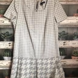 THIS IS FOR A REALLY PRETTY DRESS - BOUGHT FOR A WEDDING BUT DID NOT USE THE ITEM

THE GARMENT IS HEAVY WITH A SILK SLIP ATTACHED