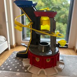 PAW PATROL Mighty Pups Lifesize Lookout Tower Zentrale - 70 cm groß
Wie neu, voll funktionsfähig