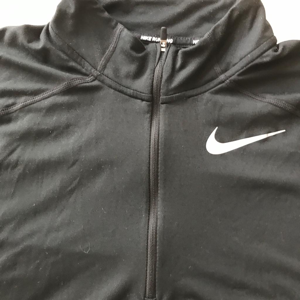 Nike running top Small adult
