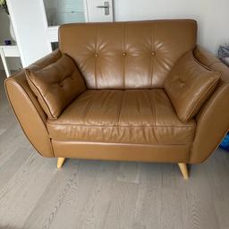 3 set leather sofas from DFS. In good condition.