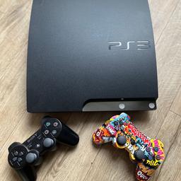 Included FREE with this device.:

One Used Controller (Slight wear) official Sony + 1 third party controller (both in VERY GOOD CONDITION)

USB Cable

AV/HDMI Cable

Power Lead

VERY GOOD CONDITION- REFURBISHED- USED FOR 3 MONTHS ONLY

PERFECT GIFT FOR BIRTHDAY 🥳 OR CHRISTMAS 🎄