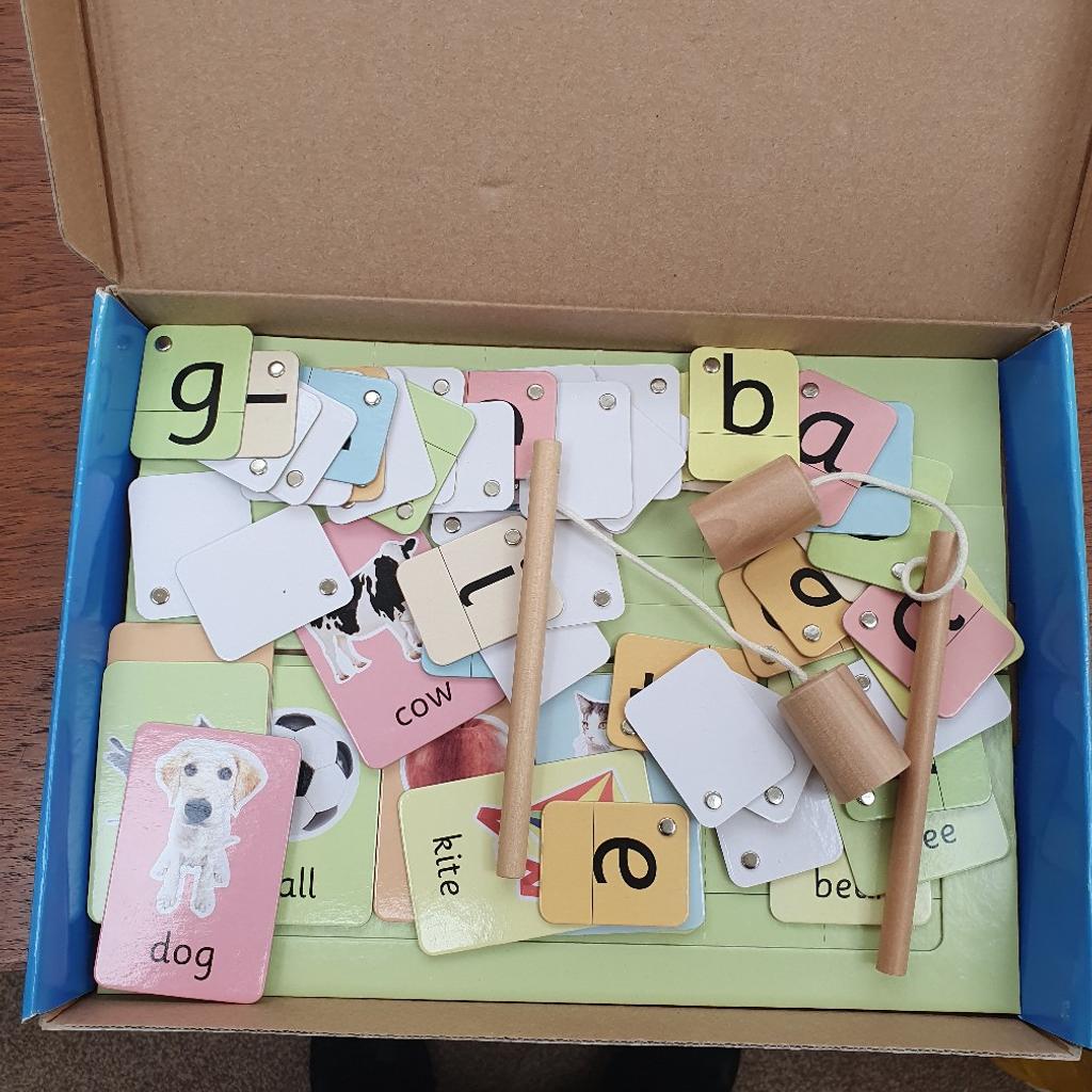 ELC magnetic word game
12picture cards,44 letters and 2 magnetic wooden rods new never used slight damage to box