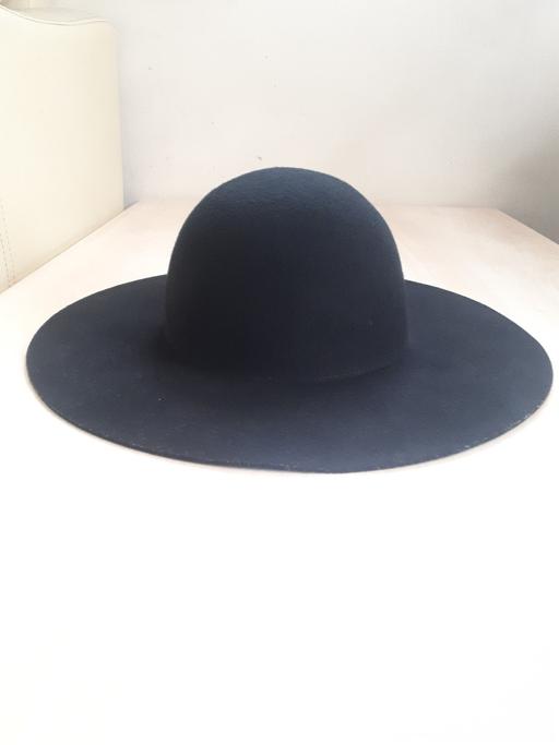 Buy & Sell South East London Middle Park - South East London - Photos for Women's Medium Sized Black Hat