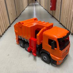 Spielfahrzeug »GIGA TRUCKS, Müllwagen«
Länge: ca. 64 cm