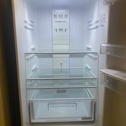 Daewoo fridge freezer in good working condition.
Water dispense attached to fridge door
Middle freezer draw broken.