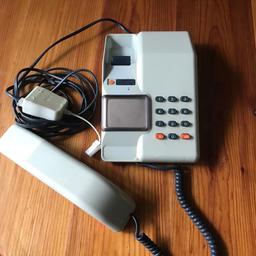 Retro style Viscount telephone (grey), corded & in working order.
Buyer collects or agrees to pay postage at additional cost.