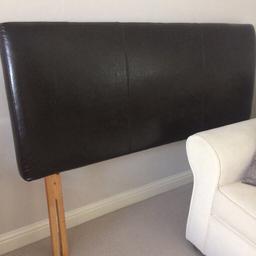 Excellent condition
Black faux leather
Hardly been used
3 months old