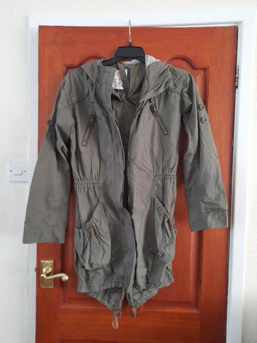 Buy & Sell Merseyside Saint Helens - Photos for 1 Green Coat £3 JACKET £4