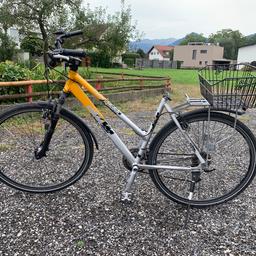Gratis Fahrrad ohne Sattel und Leuchtmittel. 
Abholung in Lustenau