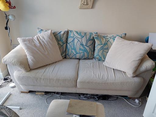 Buy & Sell West Midlands Sandwell - Photos for 3 Seater Sofa