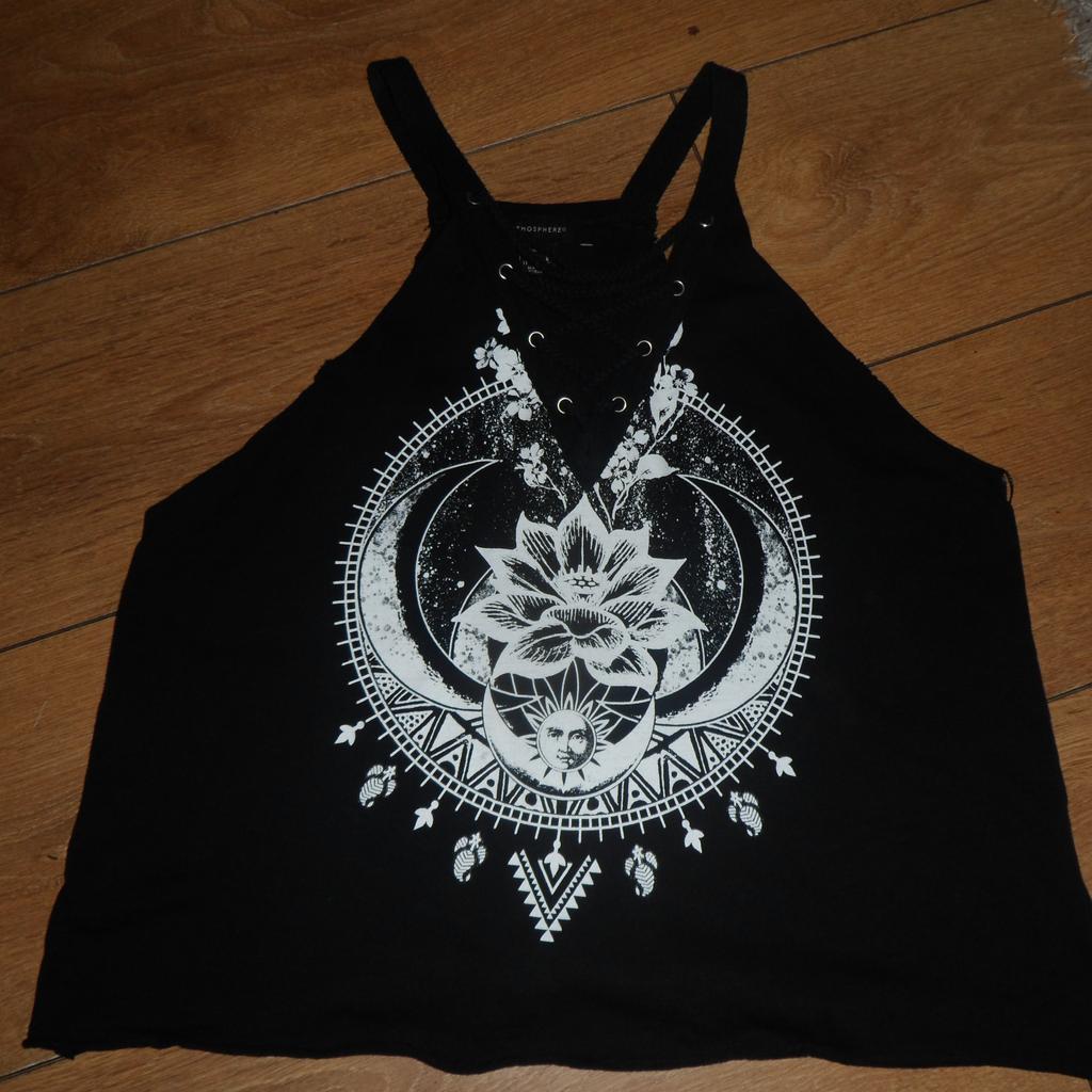 LADIES SLEEVELESS TOP SIZE 12 GREAT CONDITION