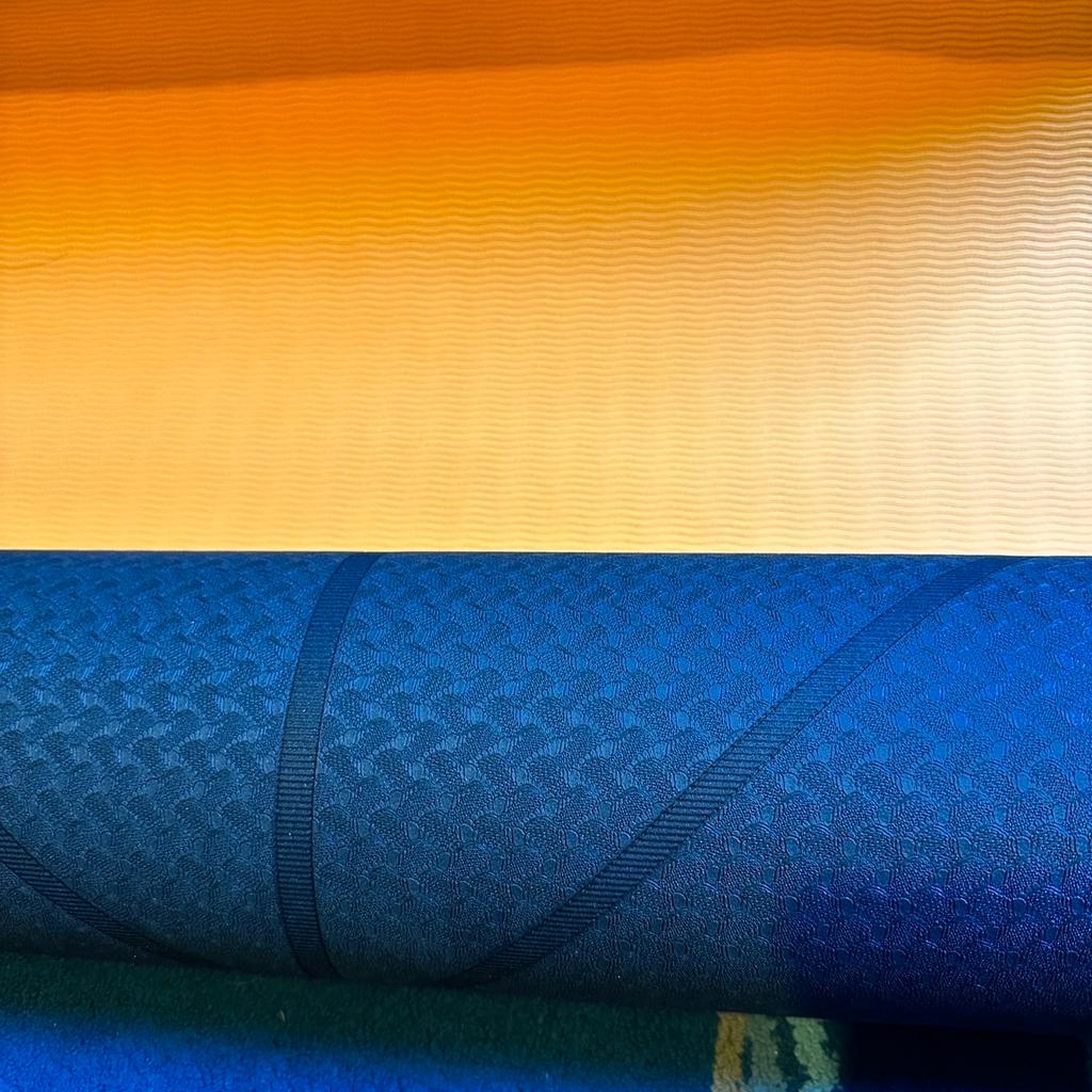 Yogii yoga / pilate mat
Black and orange
Size 180x60 cm
New