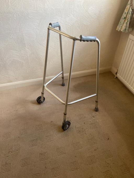 Buy & Sell West Midlands Walsall - Photos for Walking frame