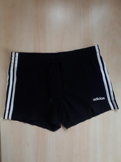 Buy & Sell South East London Eltham - South East London - Photos for Ladies Black & White Adidas Shorts.