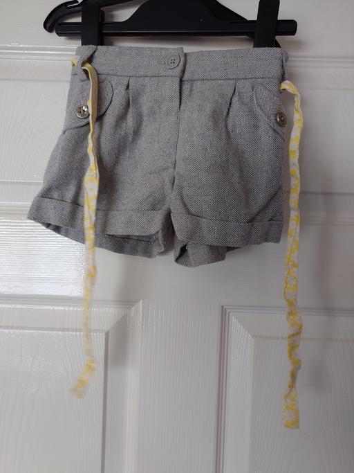 Buy & Sell Leicestershire Charnwood - Photos for Girls grey shorts size 3-4 years