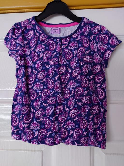 Buy & Sell Leicestershire Charnwood - Photos for Girls patterned top size 3-4 years