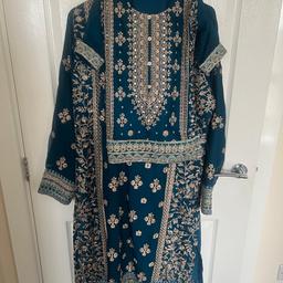Good condition mother daughter same size large and kids size 20 message for more details