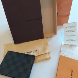 Louis Vuitton "Multiple " Wallet
Damier Graphite
Wie nue Zustand, keine Gebrauchsspuren, seldom benutzt.

Abholung in 6372 Oberndorf
Versand möglich