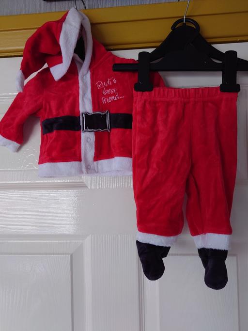 Buy & Sell Leicestershire Charnwood - Photos for Babies 2 piece Christmas set size 0-2 months