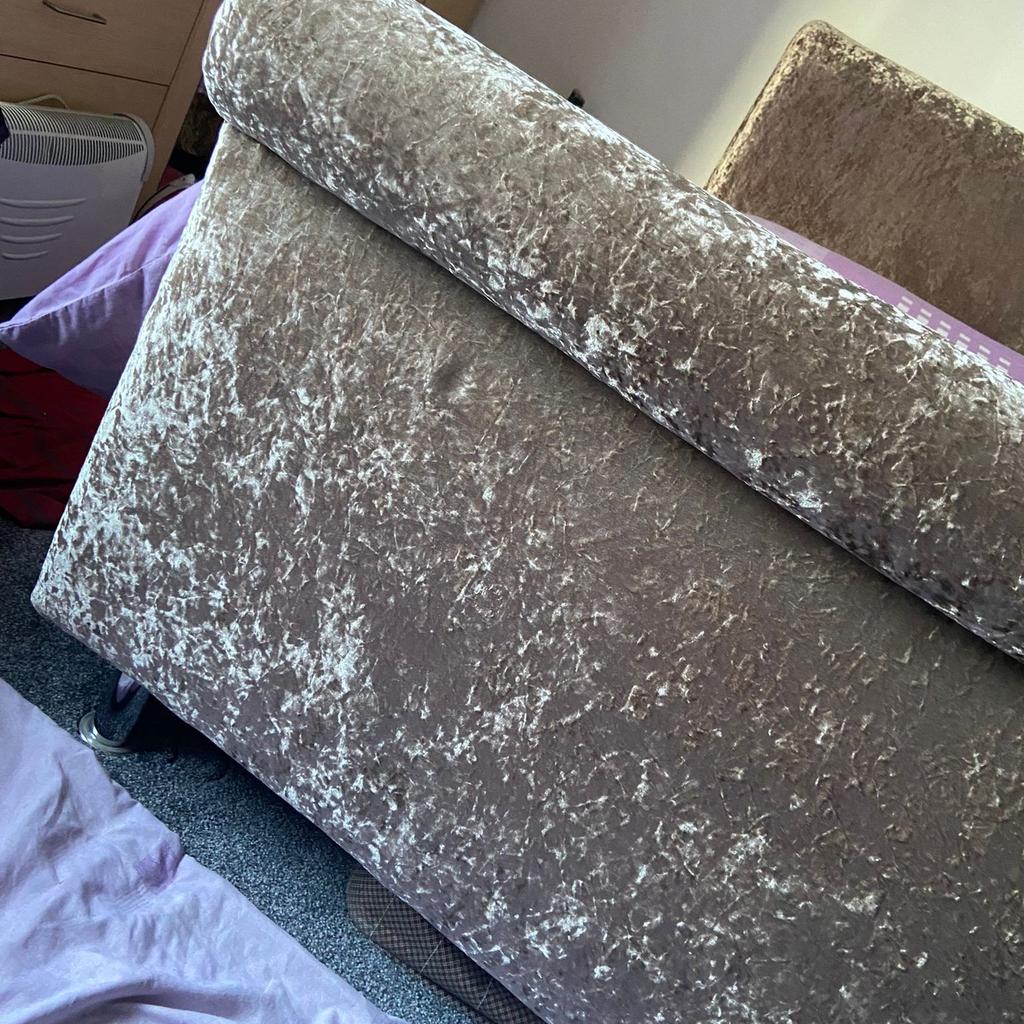 crushed velvet double bed beige coloured with mattress, its less than 2 years. no damage or any mark if anyone interested please text back cash and collection please from Bradford BD3. cash only
