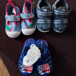 x3 Baby boys shoe sandal bundle
x1 New with tags (London jelly sandal)
x1 New without tags (Very hungry caterpillar shoes)
x1 Worn few times (Blue stripe sandal)
Size 5 Euro 22
All Brand George First Walkers
£18
Smoke free pet free house
Message me for postage enquiries

See my other ads for more items
Thankyou
