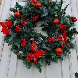 Light Up Outdoor Christmas Garland 270CM
-DIY Wreath
-Outdoor Christmas Rattan
-Christmas Artificial Flower Vine Plants-With Ball Ornaments