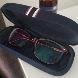 Used

Women's

From Tommy Hilfiger/Specsavers

Glasses

Prescription glasses frames 

Plastic and metal frames

Purple and red

Lenses to be replaced

In original packaging

Item is just no longer required

Collection only