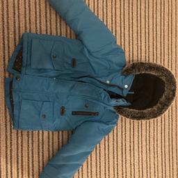 Kids coat from Tu Sainsbury’s in good condition. Slight mark on back right hand sleeve (see photo) Size 3-4 years. Collection only.