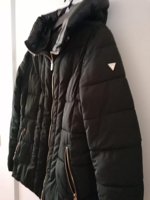Buy & Sell East London Bow - East London - Photos for Guess Womans Jacket Size 8