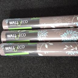 BRAND NEW Floral wallpaper
3 rolls available 
Comes from a smoke & pet free home
Collection only