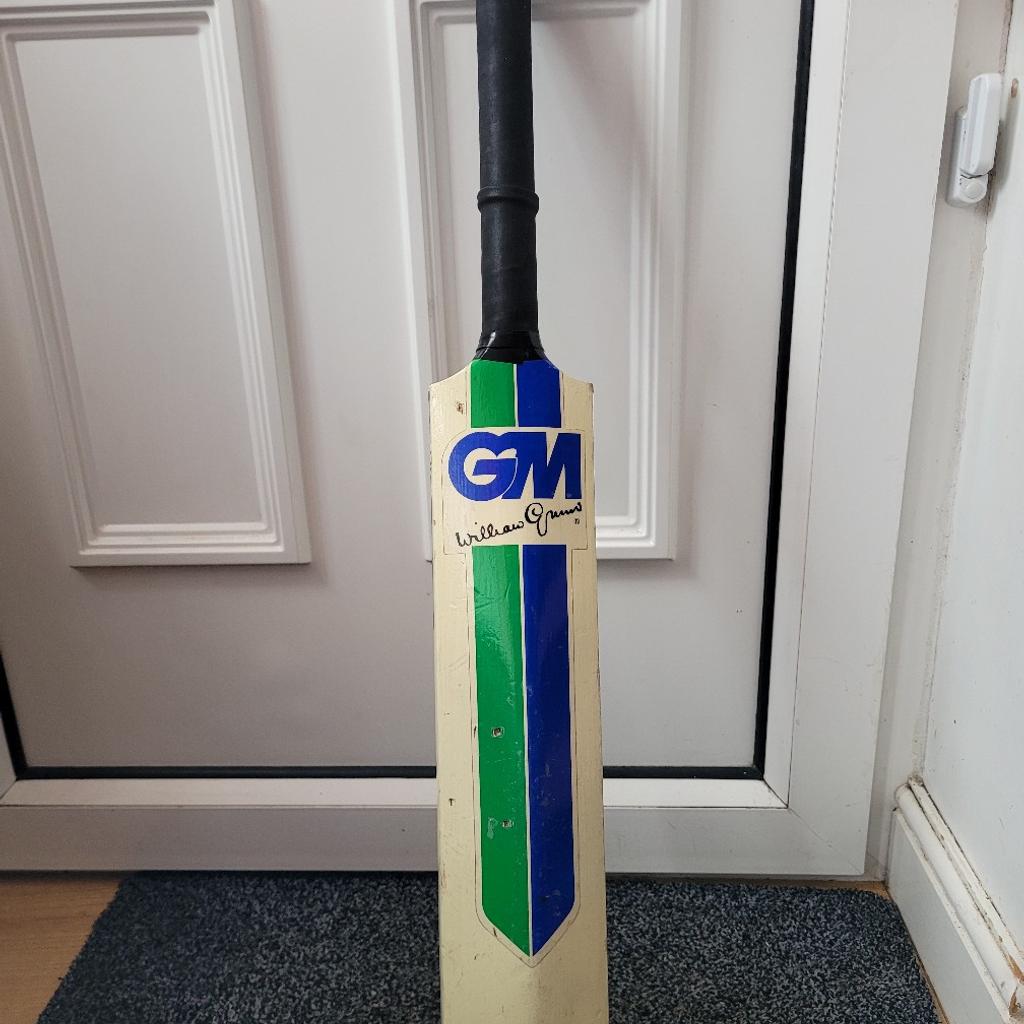 GM Cricket Bat 81cm long