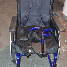 Kaum gebrauchter Rollstuhl in Blau
Np 3900€

Nur Abholung
