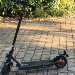 Biete Trekstor E Scooter mit Ladegerät als Bastler es fährt hat Wackelkontakt für 150€ festpreis