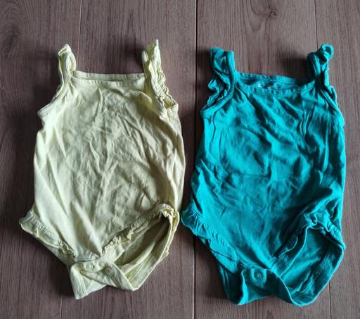 Buy & Sell Merseyside Sefton - Photos for 2x 9-12 months sleeveless bodysuits