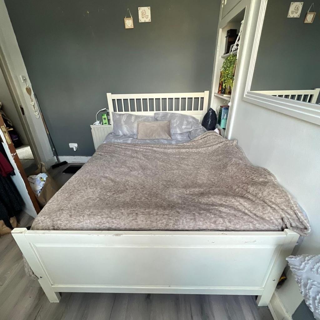 White double hemnes ikea bed in E7 London für £ 30,00 zum Verkauf