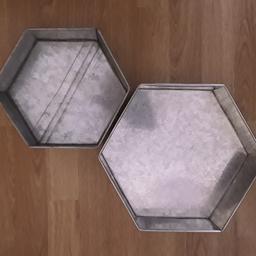 Hexagon 8" & 10" Baking Tins
Collection Only