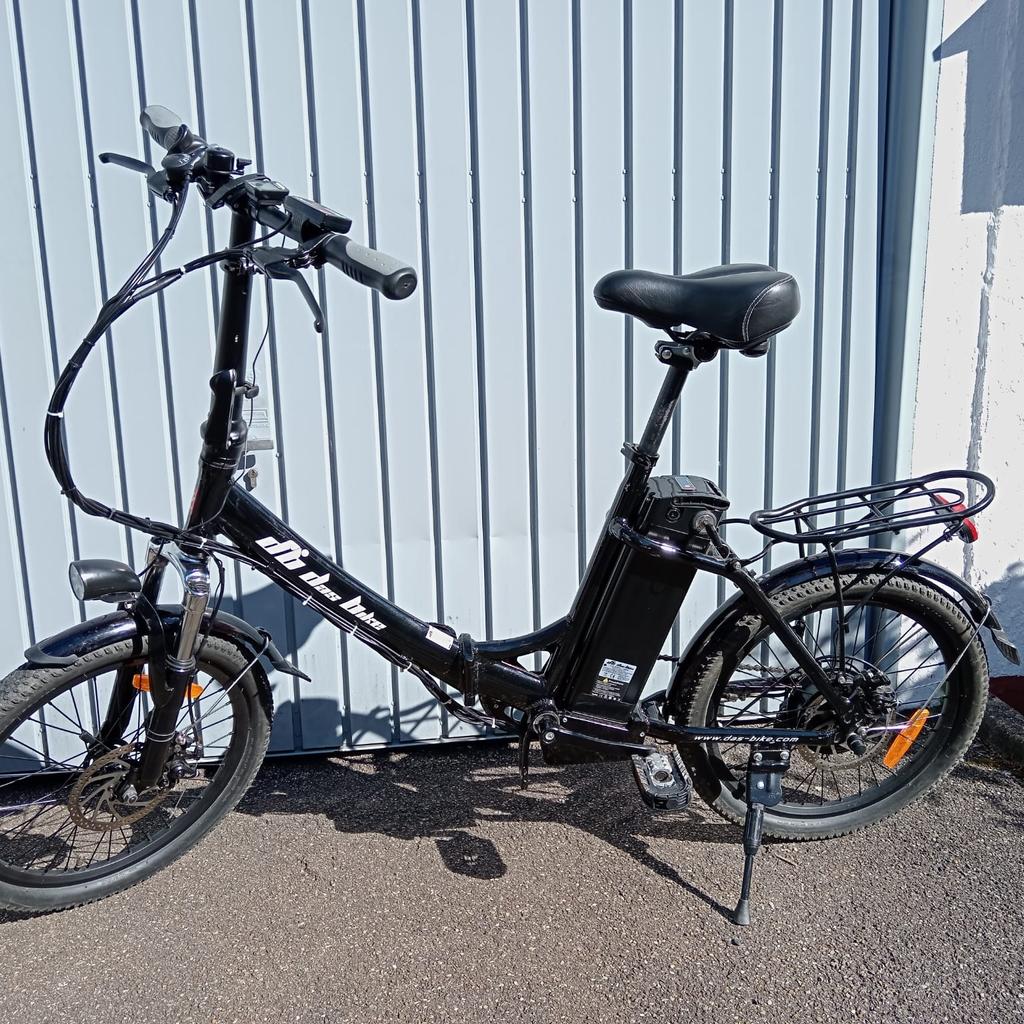 Ich verkaufe 2 Ebike Klappräder, Die Bikes sind kaum benutzt und sind wie neu. 36 Volt / 259 Watt. Mit Vorderradfederung. Mit Hinterradmotor. 20 Zoll, 6gang Shimanoschaltung. 700€ pro Bike