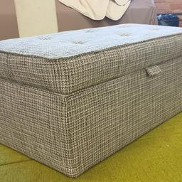 here I am selling a lift top ottoman upholstered in a nice neutral colour which would suit any home decor ! it has a nice buttoned topped cushion making it comfortable to sit or put your feet on and relax and perfect sofa height to use as a footstool! it has plenty of storage inside to fill with whatever you want and a quick lift top with stay allows easy access to get what you need easily !
height - 33cm
width - 70cm
depth - 30 cm