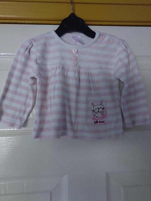 Buy & Sell Leicestershire Charnwood - Photos for Baby girls stripey top size 9-12 months