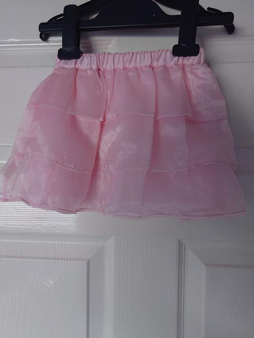 Buy & Sell Leicestershire Charnwood - Photos for Baby girls pink skirt size 3-6 months